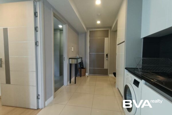 condo for sale Central Pattaya Apus Condominium