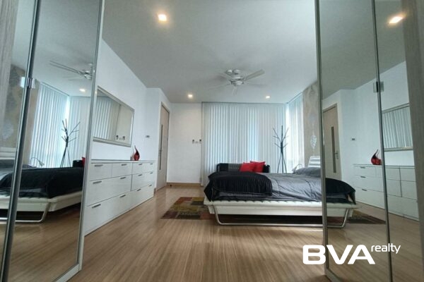 condo for sale Central Pattaya Apus Condominium