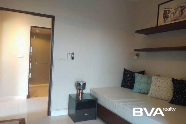 condo for rent Pratumnak Axis