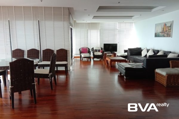 condo for rent Pratumnak Baan Haad U Thong