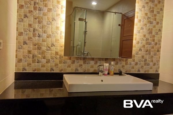 condo for rent Pratumnak Baan Haad U Thong