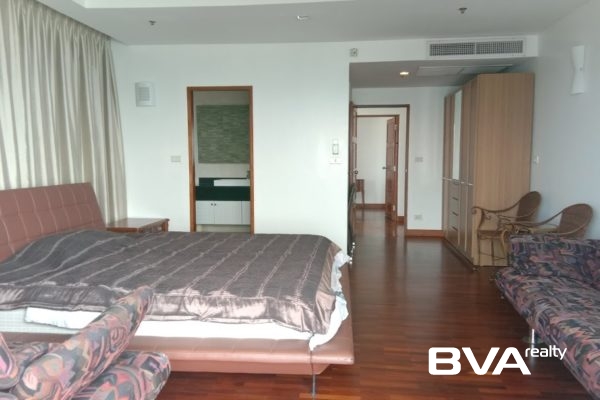 condo for rent Pratumnak Baan Haad U Thong