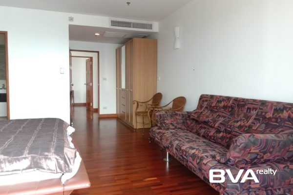 condo for rent Pratumnak Baan Haad U Thong