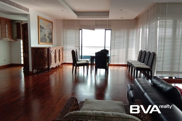 condo for rent Pratumnak Baan Haad U Thong