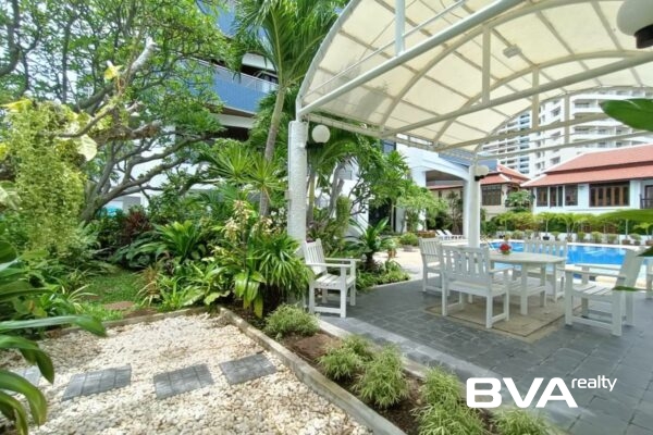 condo for sale Pratumnak Baan Haad U Thong