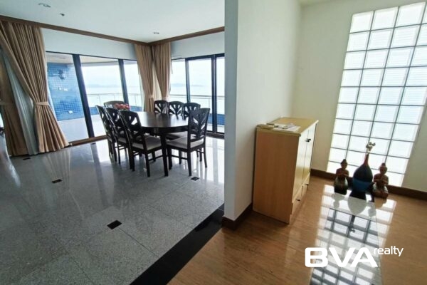 condo for sale Pratumnak Baan Haad U Thong