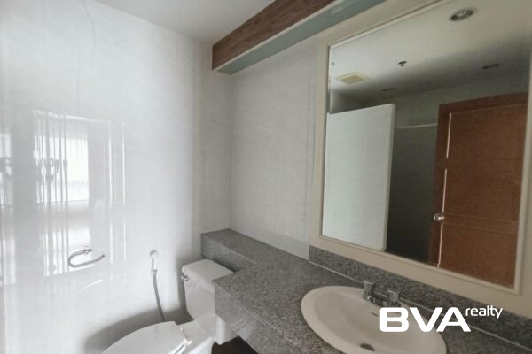 condo for sale Pratumnak Baan Haad U Thong