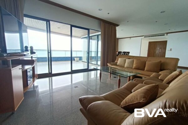 condo for sale Pratumnak Baan Haad U Thong