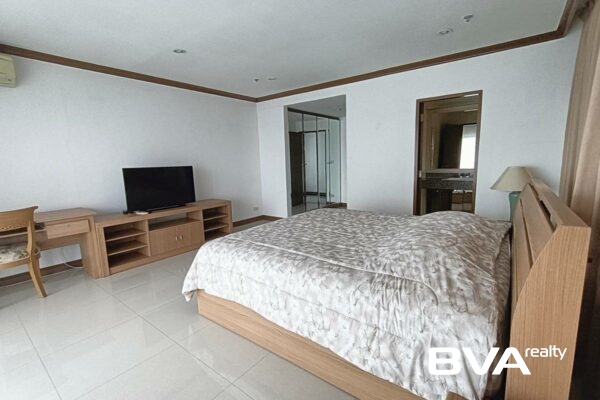 condo for sale Pratumnak Baan Haad U Thong