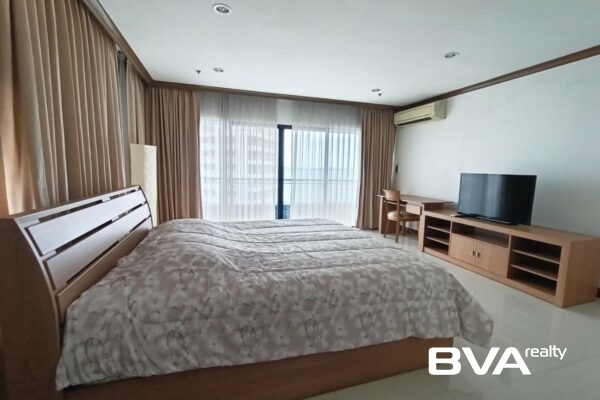 condo for sale Pratumnak Baan Haad U Thong