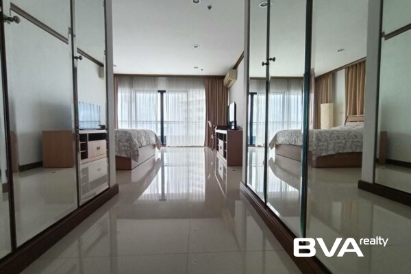 condo for sale Pratumnak Baan Haad U Thong