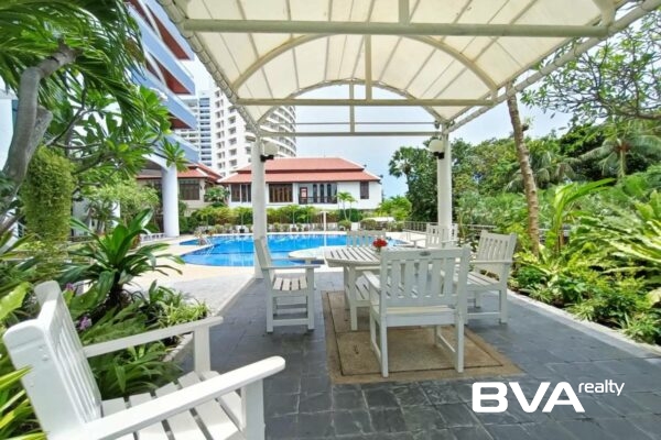 condo for sale Pratumnak Baan Haad U Thong