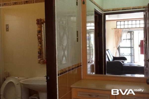 house for rent East Pattaya Blue Star Village