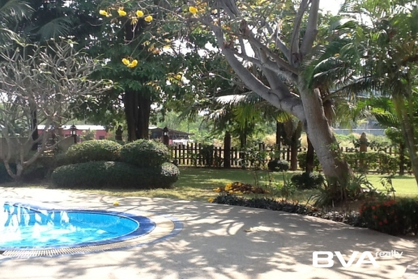 house for rent East Pattaya Blue Star Village