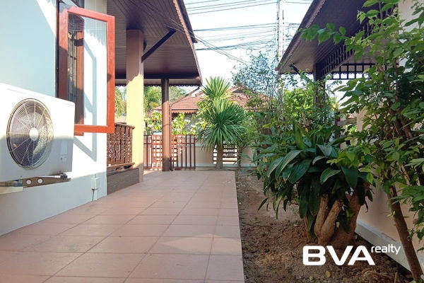 house for rent East Pattaya Blue Star Village