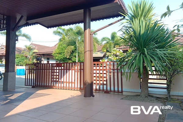 house for rent East Pattaya Blue Star Village