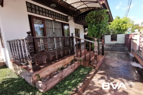 house for sale East Pattaya Blue Star Village