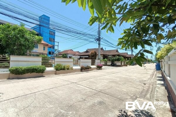 house for sale East Pattaya Blue Star Village