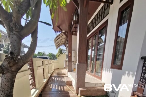 house for sale East Pattaya Blue Star Village