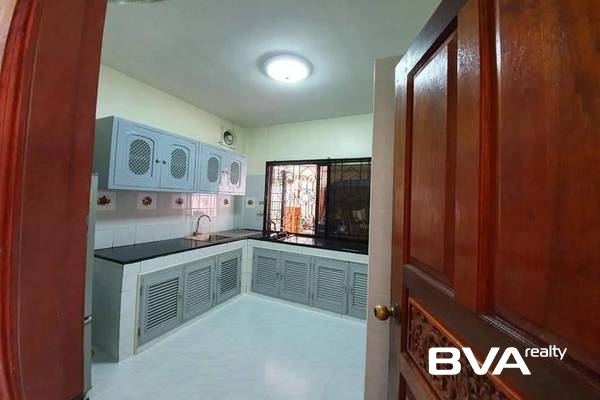 house for rent East Pattaya Chat Kaew 9 Village