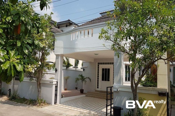 house for rent East Pattaya Chateau Dale Residence