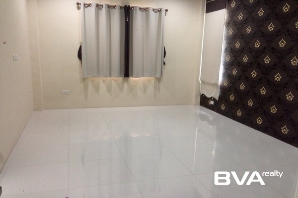 house for rent East Pattaya Chokchai Village 10