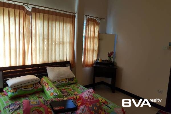 house for sale East Pattaya Classic Villa