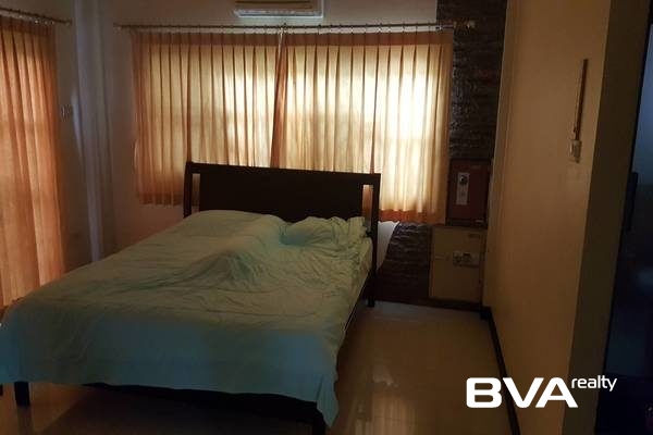 house for sale East Pattaya Classic Villa