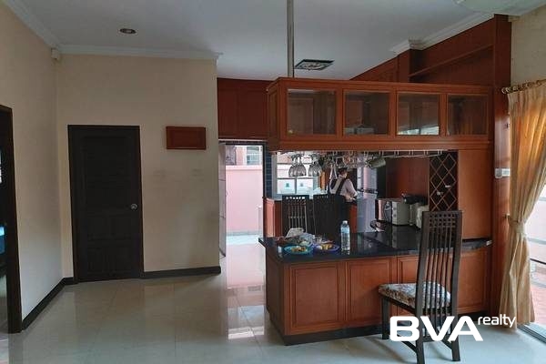 house for sale East Pattaya Classic Villa