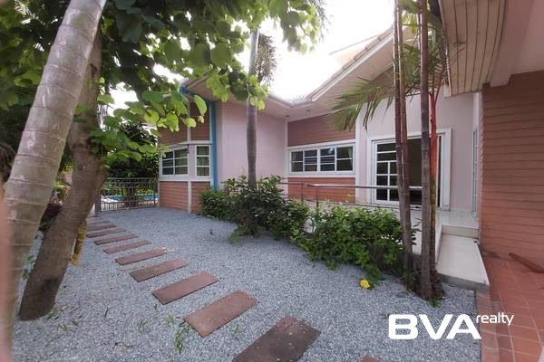 house for sale East Pattaya Classic Villa