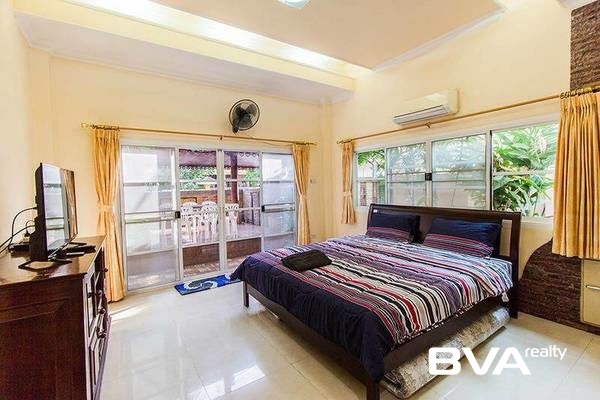 house for sale East Pattaya Classic Villa