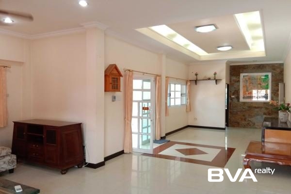 house for sale East Pattaya Classic Villa