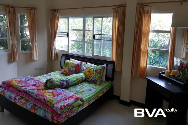 house for sale East Pattaya Classic Villa