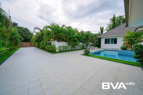 house for sale East Pattaya Impress House Village