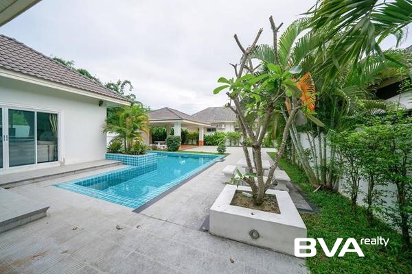 house for sale East Pattaya Impress House Village