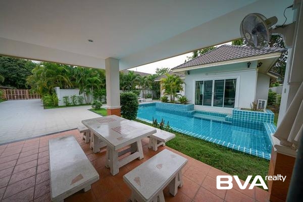 house for sale East Pattaya Impress House Village