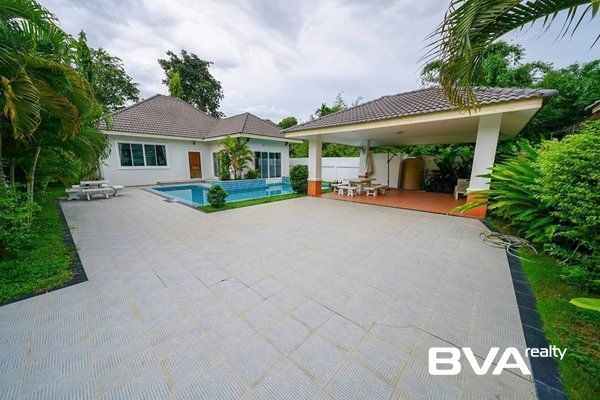 house for sale East Pattaya Impress House Village