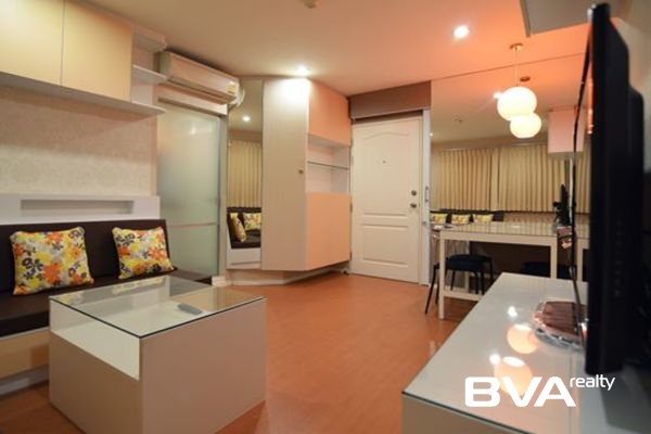 condo for rent North Pattaya Lumpini Condo Town