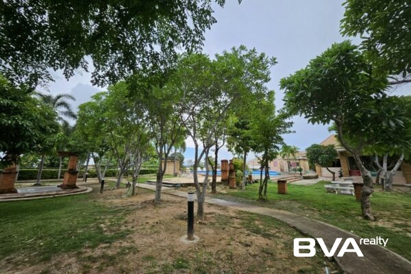 house for sale East Pattaya Royal Green Park