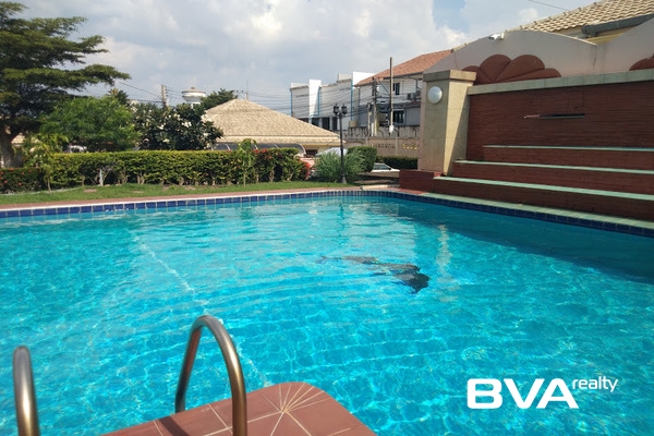 house for rent East Pattaya Royal Park Hill