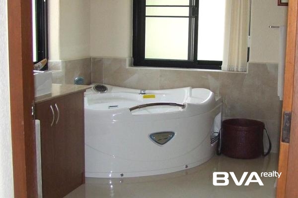 house for sale East Pattaya Santa Maria