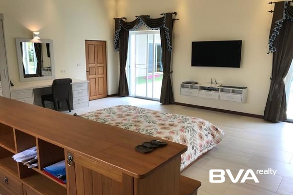 house for sale East Pattaya Santa Maria