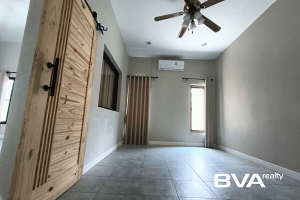 house for rent East Pattaya Siam Place Village