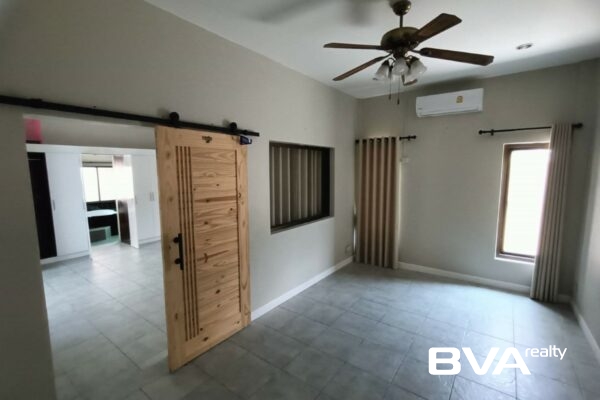 house for rent East Pattaya Siam Place Village