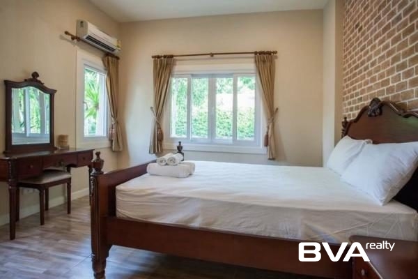 house for sale East Pattaya Silk Road