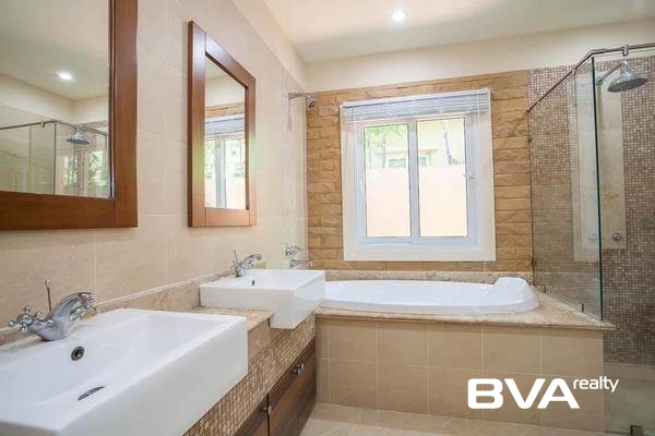 house for sale East Pattaya Silk Road