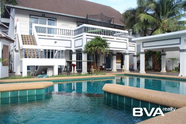 house for sale East Pattaya Temple Court Villas