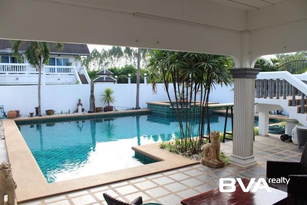 house for sale East Pattaya Temple Court Villas