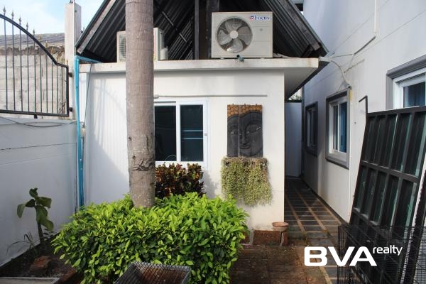 house for sale East Pattaya Temple Court Villas