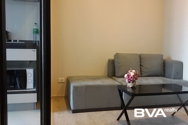 condo for rent Central Pattaya The Base